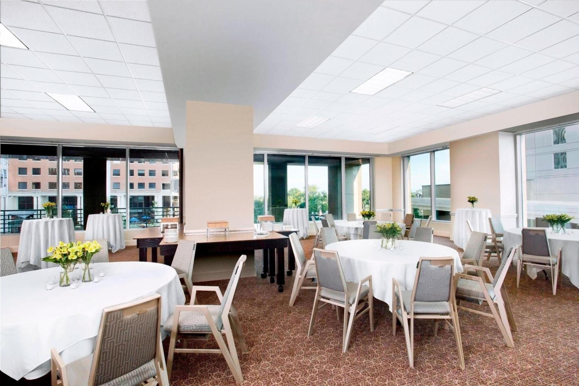 Sheraton Raleigh Hotel Zewnętrze zdjęcie