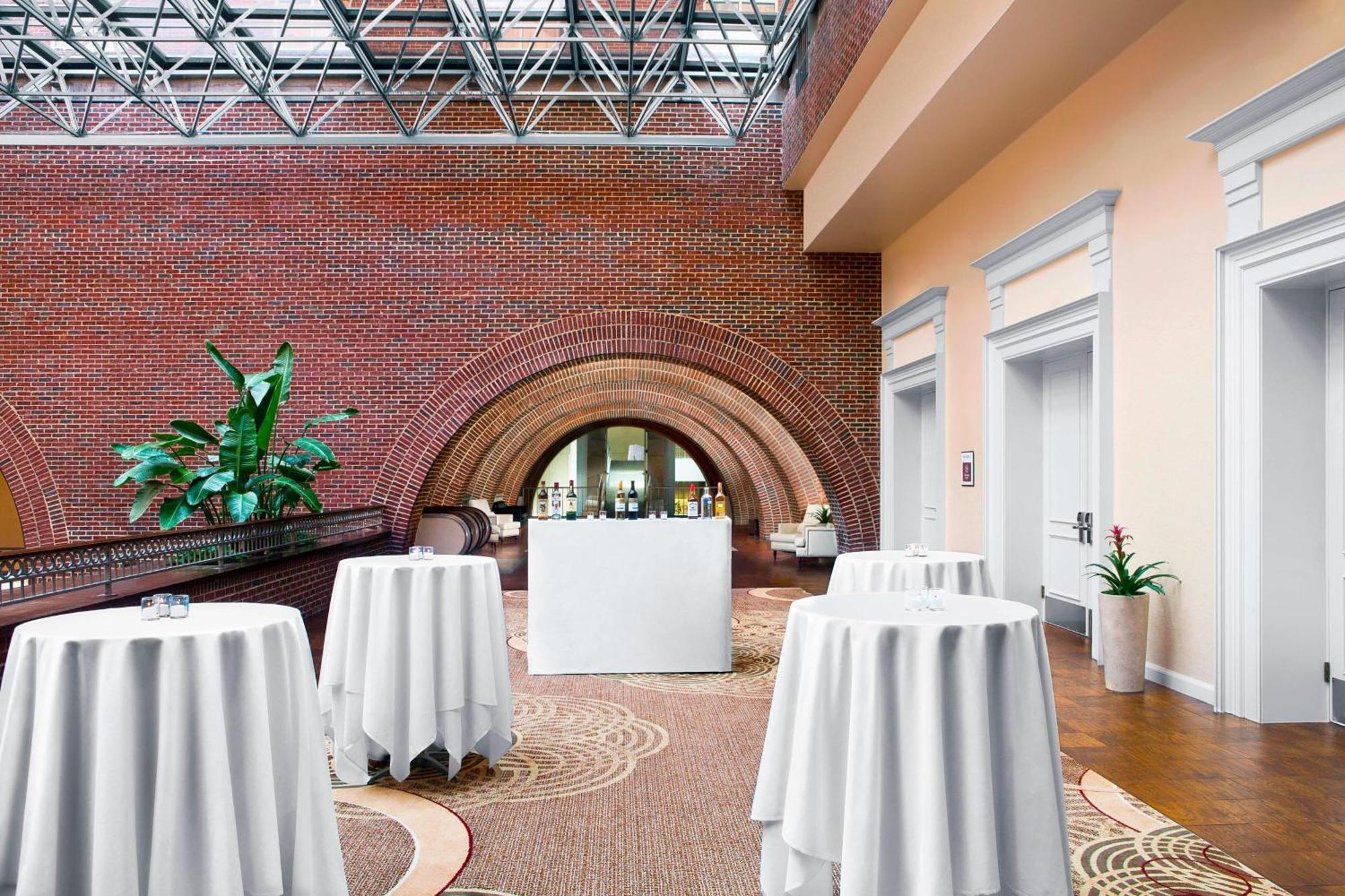 Sheraton Raleigh Hotel Zewnętrze zdjęcie